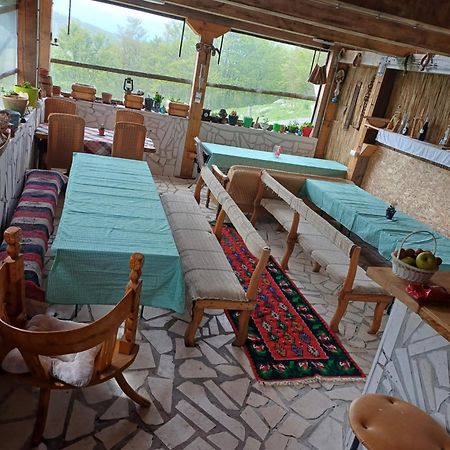 Katun Ljeljenak Hotel Plužine Kültér fotó