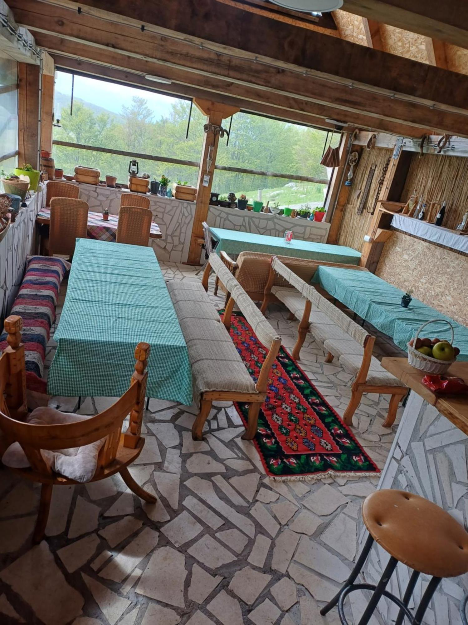 Katun Ljeljenak Hotel Plužine Kültér fotó