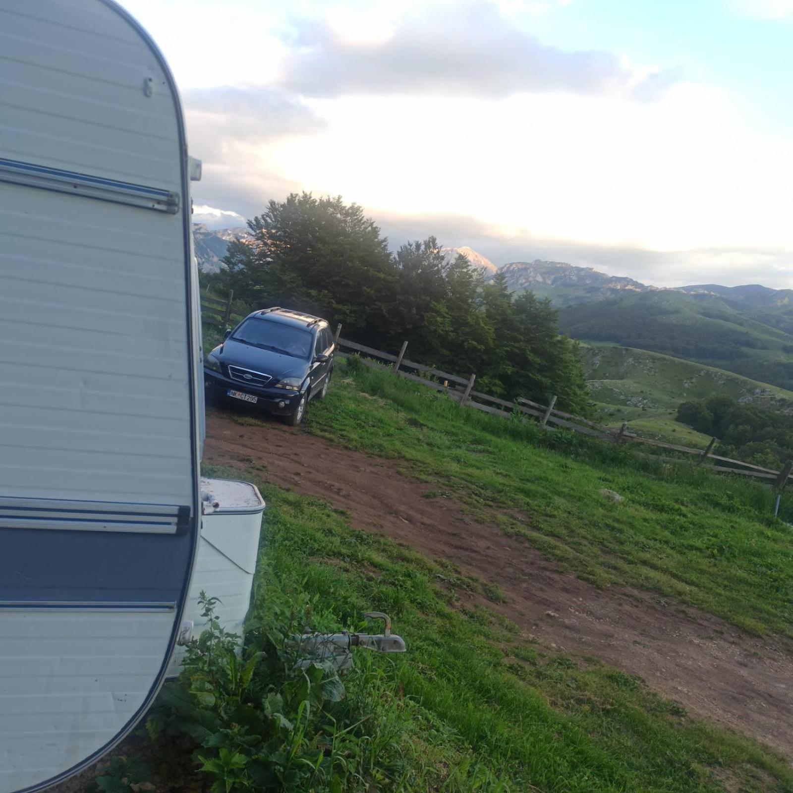 Katun Ljeljenak Hotel Plužine Kültér fotó